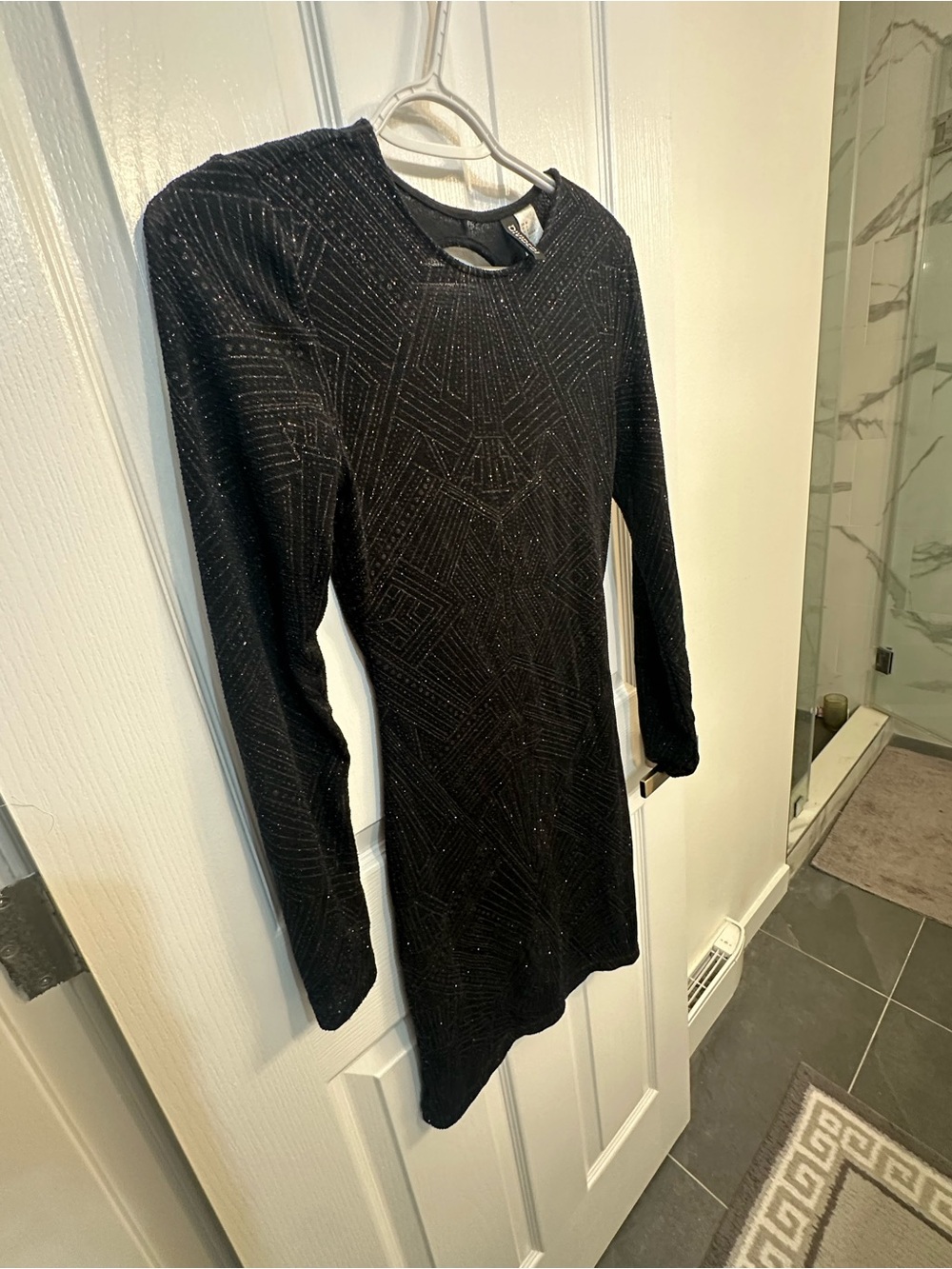 Black Long-Sleeve Glitter Dress